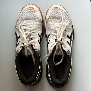 ASICS gel-rocket volleyball shoes size 8